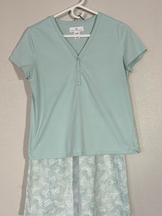 Karen Neuburger Other - Karen Neuburger Light Mint Short Sleeve Henley/Cropped Pants Pajama Set sz M